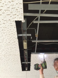 照明スイッチ移動